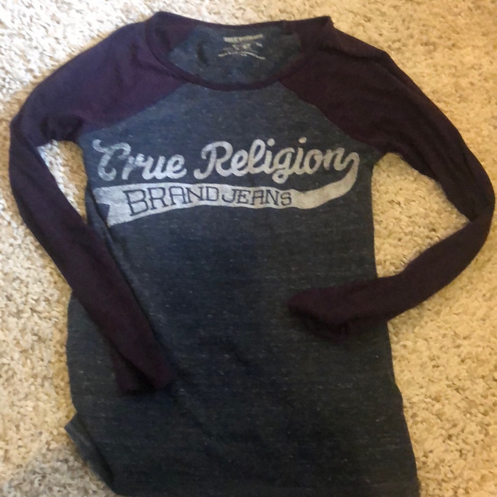 True Religion soft, long sleeve, t-shirt.